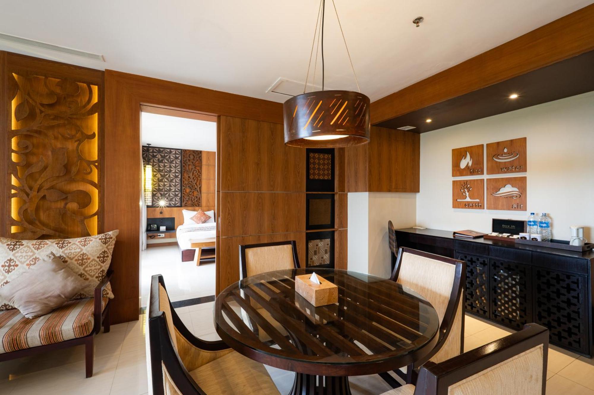 Vouk Hotel And Suites Nusa Dua  Exterior foto